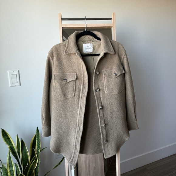 Wilfred Free (Aritzia) The Ganna Shirt Jacket in Taupe Beige Size Small - Picture 3 of 7